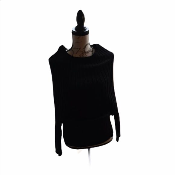 NWT Madison Lily Black Pullover Sweater Medium - Picture 5 of 11